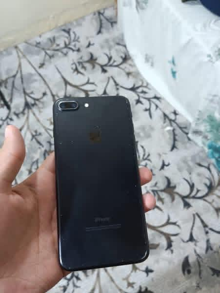 ايفون ٧بلاص ذكره ١٢٨بطاريه١٠٠ شاشه فقط مكسور باقي كله شغال وشرط سعر 70
***********
