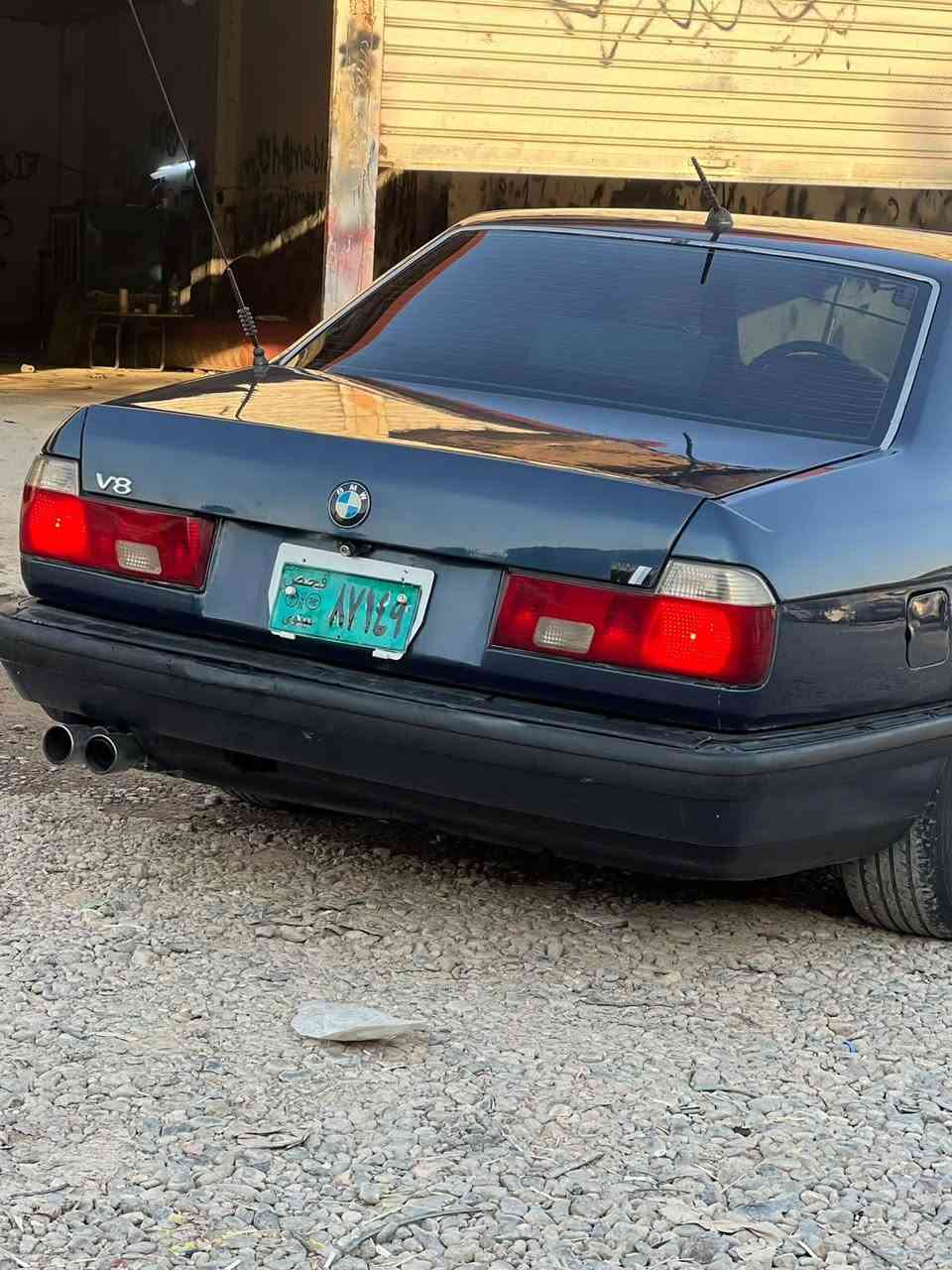 للبيع 740 فول
مديل ٩٢ كير شرط مكينه بيها لاستيك ولف
تحويل كمرك رسوم هزه طرط كلشي كامل وجديد
بيها جم نقص بس السيارة طياره داخل جلد مكاني دهوك
***********
وتساب***********
السعر ٤٢
