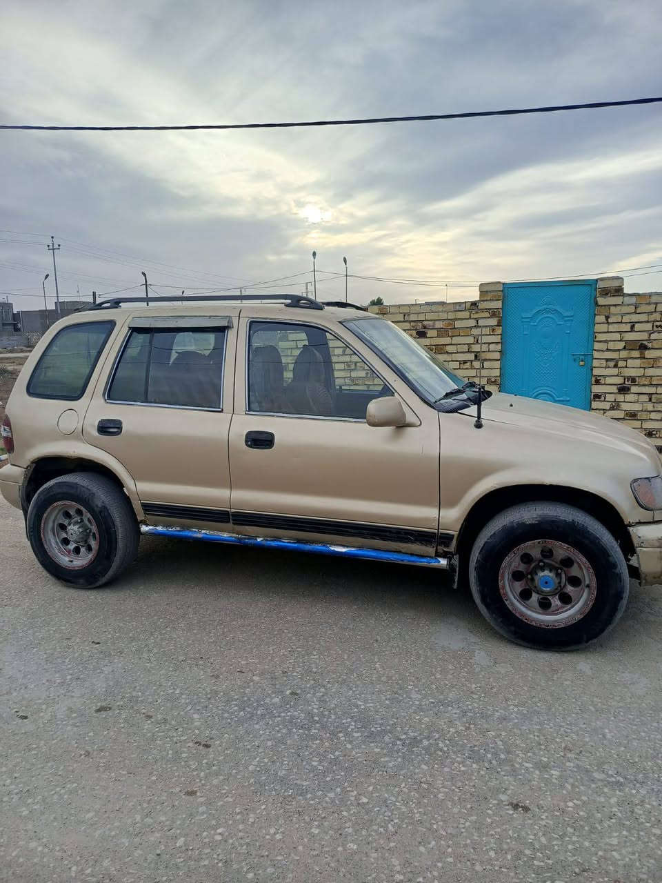 السلام عليكم كيا سبورتج موديل ١٩٩٧ رقم نجف مكينه وكير بحاله جيده جدا 
السياره جاهزة 100‎%‎ 

صدر وسط وتاير نضيف 

كهربائيات كلها شغاله
السياره خير من الله مناقصها شي 
السعر٣٥


**إذا كنت صاحب هذا الإعلان وتريد حذفه لأي سبب، رجاءا أرسل رسالة إلى الدعم الفني**