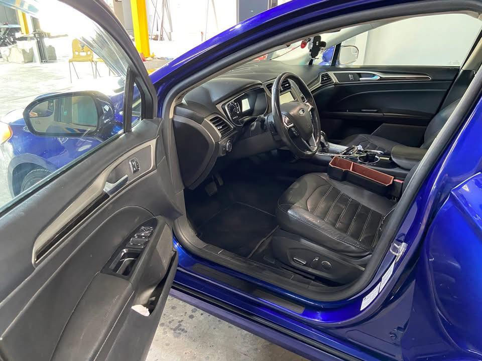 السلام عليكم 
فورد فيوجن 2016 
ماشيه 146 الف كيلو 
محرك 2000 T 
سلايت 
تحكم ستيرن 
كشنات كهرباء وتدفئة وخزن ميموري 
مكانها فلوجة 
***********
السعر 115$
