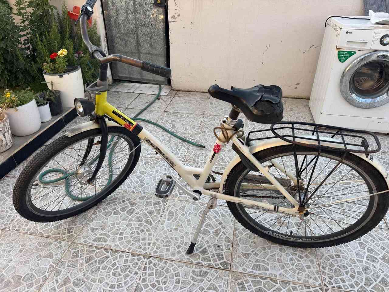 ‎بايسكل حجم ٢٢ و ٢٦ باله (له نگه) 
١٣٠ هه ردووك بيكه وه‎ أربيل, العراق


**إذا كنت صاحب هذا الإعلان وتريد حذفه لأي سبب، رجاءا أرسل رسالة إلى الدعم الفني**