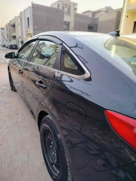 السلام عليكم سوناتا 2015 رقم سليمانية بأسمي شرط التحويل هزة جديدة مكينة كير مكفول مكينة 2400 حادثها مال امريكا جاملغ خلفي وبالعراق هنا مكرم السامع السيارة ضاربة جلب وخشم البنيد تعديل وصبغ بحيث الدعامية مالتها نفسها مصلحة ورجعتها بس خشم البنيد تأذة لهذا صار بيها تعديل مكاني بغداد الزعفرانية رايدها 120 ورقة 
*********** بغداد
