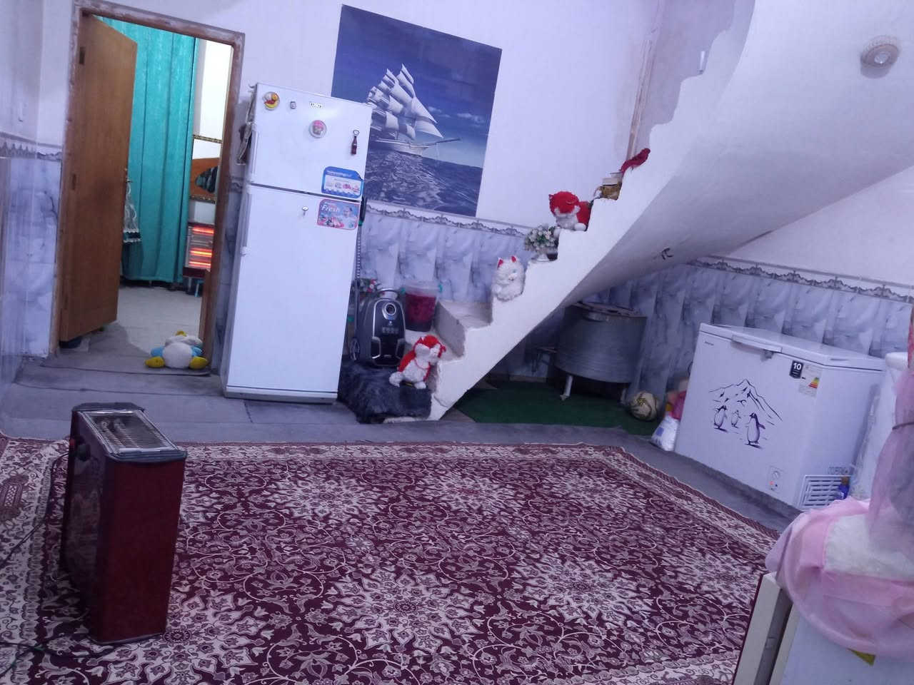 بيت للبيع ال مساحة ١٠٠ متر  يوجد  فيه  غرفة وصالة ومطبخ وكلدور  الاستفسار أكثر على الرقم ***********
