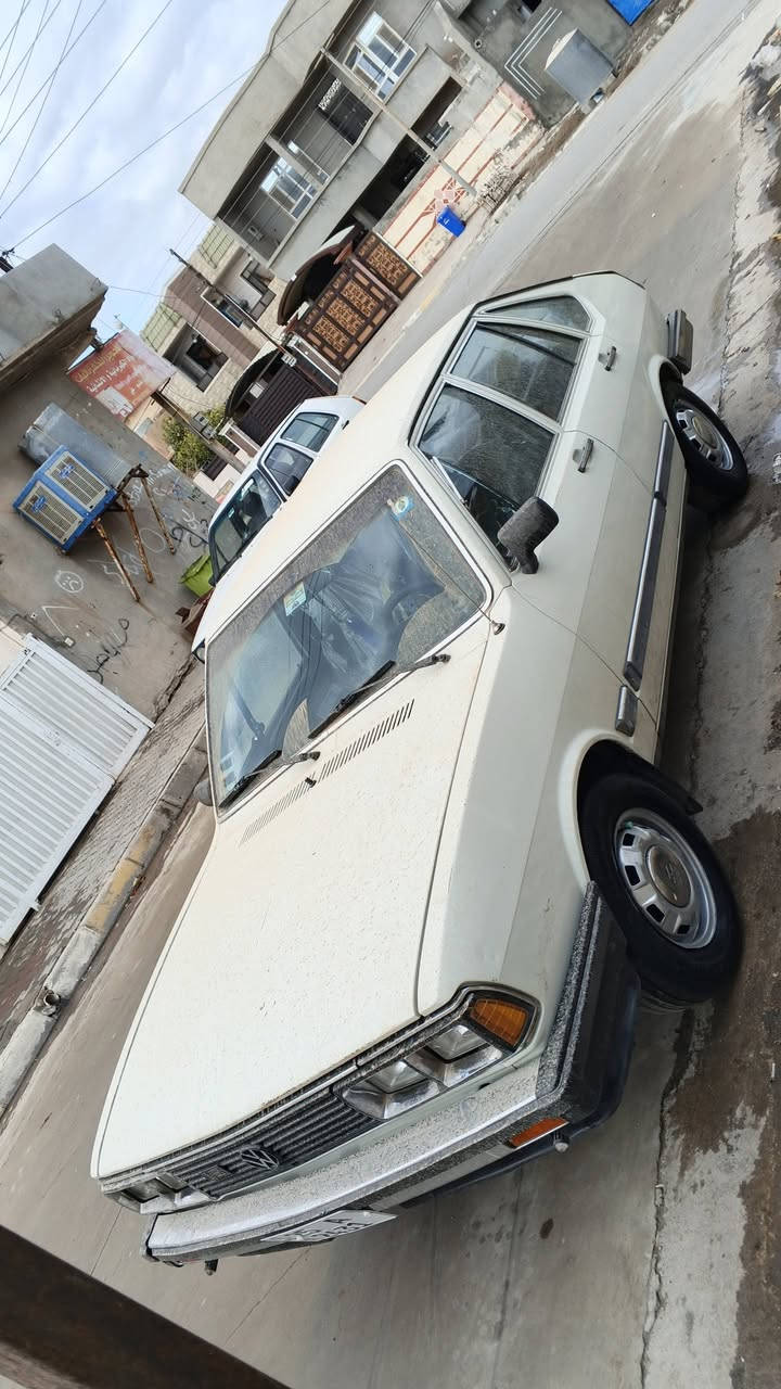 سلام عليكم سياره للبيع برازيلي موديل 1984 مشروع وطني سنويه لحد 2031 رقم الماني كركوك تعمير جديد كير محرك مابي اي عيب كهربائيات كله شغال بدون اي ضربه وسياره جاهزه صبغ عام للجماليه فقط بدون ضربه سياره شرت التحويل سياره باسمي سعر
💸37 // ***********
