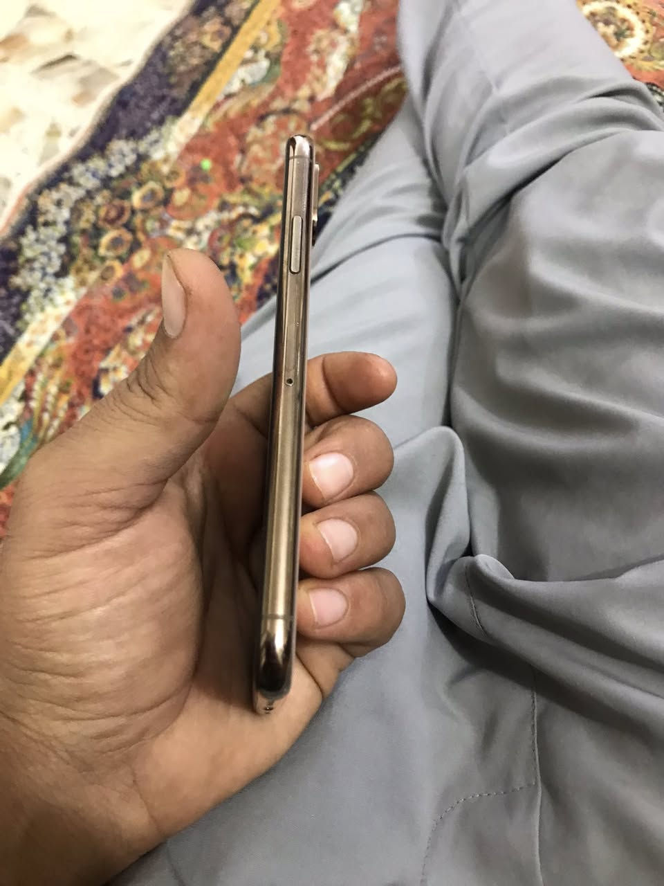 سلام عليكم ايفون Xs لبيع ***********
