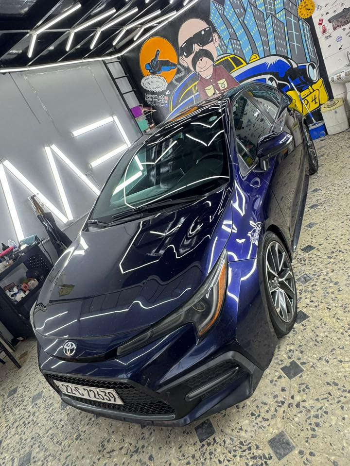 يا الله 
من رخصة الادمن 
كورلا 2020 ياباني اصلي 
لون نيلي 
كشنات حضن 
شفتات بلستيرن
هاند بريك دكمة ووتو هولد  
دبل صالنصة بلادي
لحاية بلادي  
تحكمات بلستيرن جهتين 
تحديد مسار 
مانع تصادم 
مانع تزحلق 
شاشة ابل كار بلي
وأوامر صوتية 
تبريد ثلج 
وتدفئة 
رقمها أربيل دولي 
كهرباءت خير من اللة 
كير محرك كفالة بلادي بدون فتح 
ماشية 116
حادثها بابين الي بصف السايق 
وبيها جاملغ كلير من امريكة 
ويل حجم 17
تخم تاير جديد 
والسيارة سويتلها ادامة وبوليش يعني ربع دينار متصرف عليها انطيها D وتوكل حجي ترايها لربيل   
السيارة بسمي تحويل ثاني يوم وهاذا رقمي بي وتساب
السعر 138 وبيها مجال 
***********
