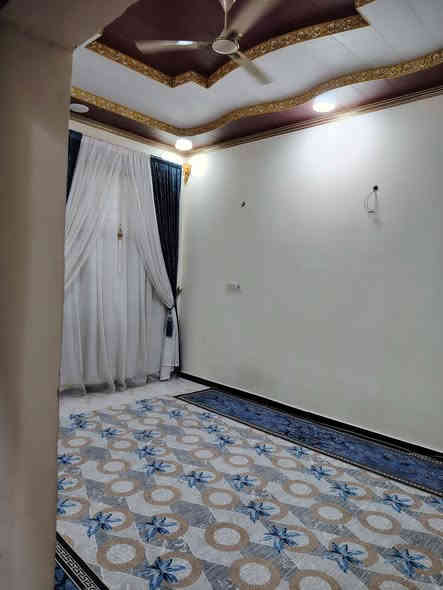 🏠 للبيع دار سكني في شط العرب – جزيرة الفيروزية

📐 المساحة: 200 متر
📍 الموقع: شط العرب، جزيرة الفيروزية

يتكوّن البيت من:
غرفتين نوم
صالة استقبال + موزّع
مطبخ
صحيات داخلية مشتركة وخارجية
كراج وحديقة

✅ مواصفات البناء:
بناء شخصي بدرجة أولى

طابو صرف زراعي باسم عراقي

خدمات كاملة متوفرة

💰 السعر: 98 مليون قابل للتفاوض
📞 للاستفسار والاتصال:
***********
***********
---
