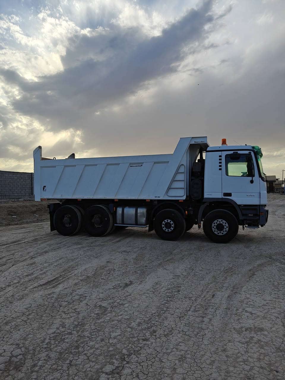 للبيع 
للبيع 
اكتروز عقرب شياله 2006 بموديله مجموعة جي اف بريك بنز مكفولة كفالة عامة من الصبغ شاصي وقمارة  مربوطة ثلاث لوحات بدي ابو داود 
تخم تاير.الرقم ***********
