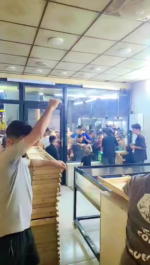 علي النجفي لبناء الافران الصمون الحجري وبناء التنانير بكافه انواعه للتواصل ***********//***********//***********
