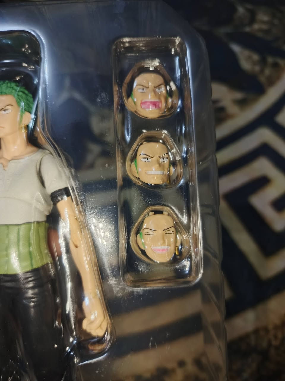 مجسم مفصلي لشخصية Zoro
المجسم مفصلي بالكامل مابي اي ضرر بالكارتون بعده طوله حوالي 20 cm يحتوي على 3 تعابير وجه اضافية و 2 ازواج لليد و 1 شعر و 3 سيوف مفرده و 1 السيوف الثلاثه معاً
السعر 25 الف 
و التوصيل مجاني 🔥


**إذا كنت صاحب هذا الإعلان وتريد حذفه لأي سبب، رجاءا أرسل رسالة إلى الدعم الفني**