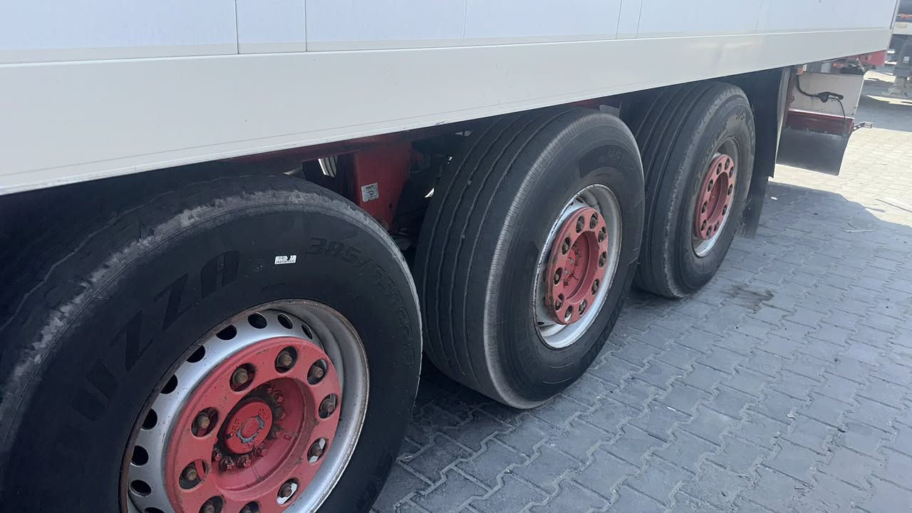 سلام عليكم 
براد اشمتز جديد شاصي 
كامل حداديه اردنيه 
جهاز ينمر الكاتم شاشه جبيره 
تخم تاير دسك ابريك مكان اليوسفيه
السعر 135 وبي مجال  
اي ستفسار اتصل *********** وبي وتساب
