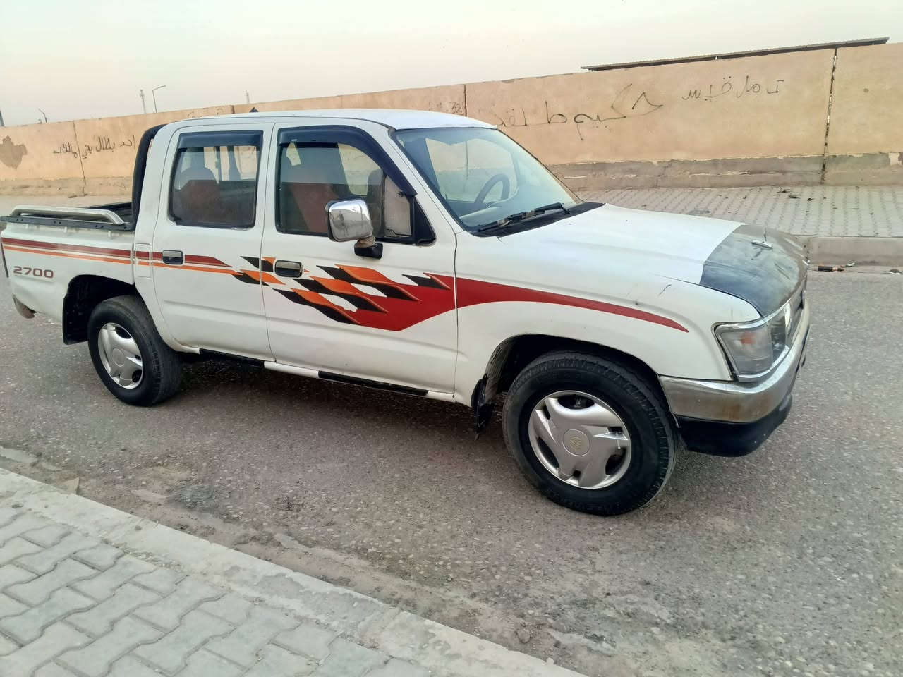 السلام عليكم بيكم جمره موديل 1998 مكينتها البلاديه كير اوتماتيك رقم بصره (ر) سنويه مجدده لل2028 سياره حلوه مصبوغه جماليه كهربائيات شغاله سياره جاهزه السعر 60وبيها مجال لشراي العنوان بصره قضاء القرنه حي الجمعه الجناي يتصل ***********
