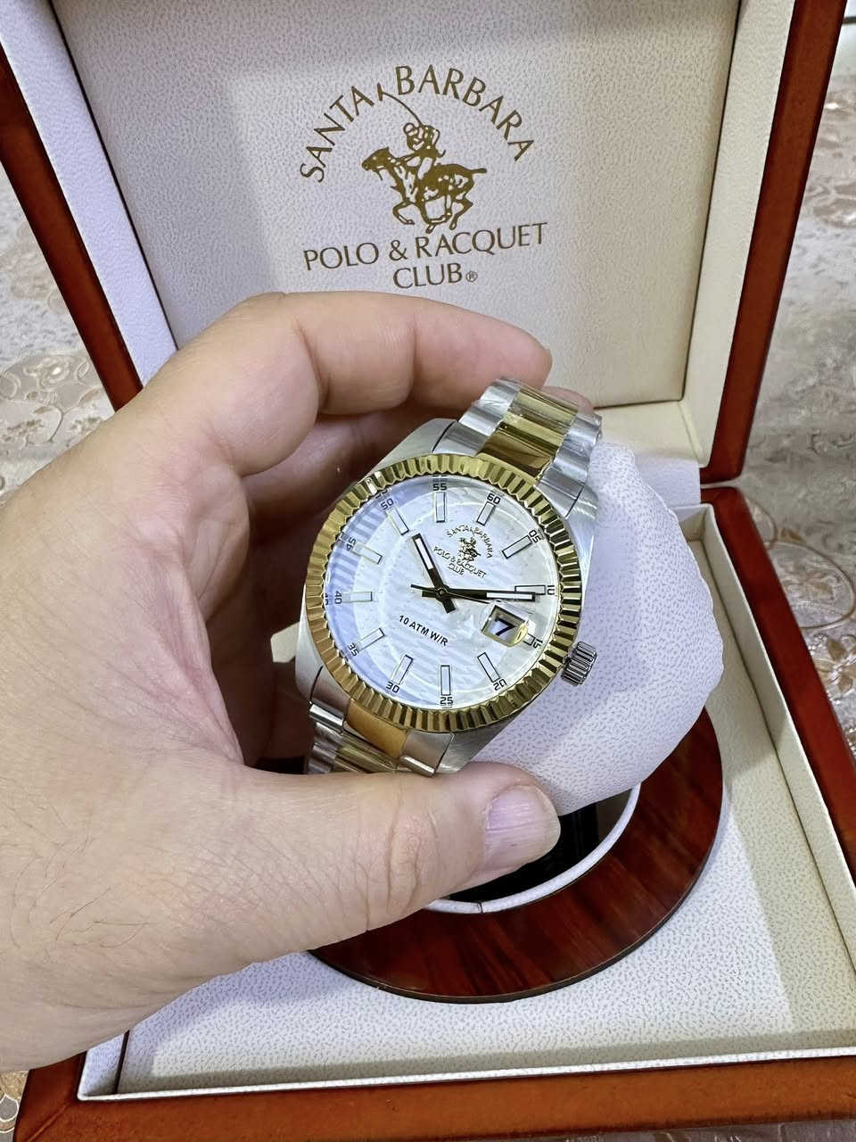 ﷽

السلام عليكم 

ساعة Santa Barbara Polo
من وكالة بـولـو  سانتا بربري

نظافة جديدة جدآ 💯💯
جديدة شمع غير مستخدمة بستيكرات الشركة 

ساعة كلش مرتبة وراقية 

قطر الساعة  41 

سعر  خاص وبخدمتكم 

اي استفسار التواصل خاص

يوجد توصيل لكافه محافظات العراق


**إذا كنت صاحب هذا الإعلان وتريد حذفه لأي سبب، رجاءا أرسل رسالة إلى الدعم الفني**