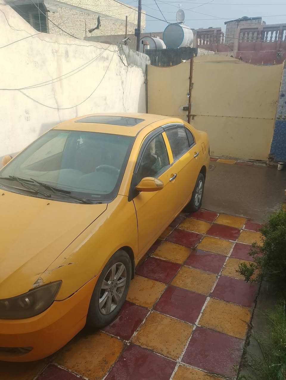 سلام عليكم اليبان للبيع عطلة ابس كيرفاتح خاص 
***********
