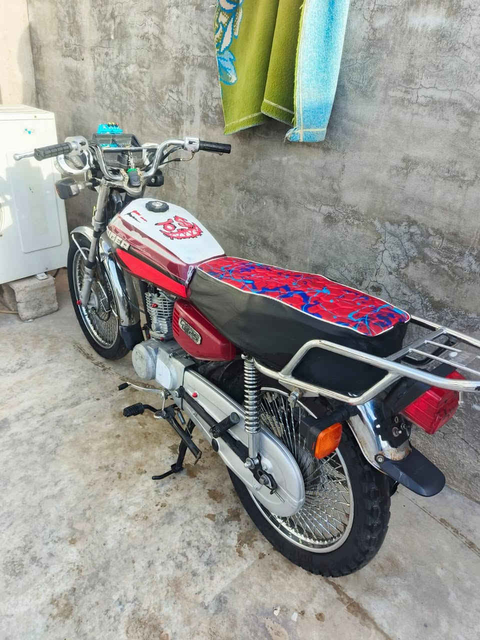 ماطور للبيع مجفت جديد لاصرف لابخار نضافه مثل مامبين بالصورة سعر 325وبي مجال قليل ‏‪ 0773 777 5314‬‏
