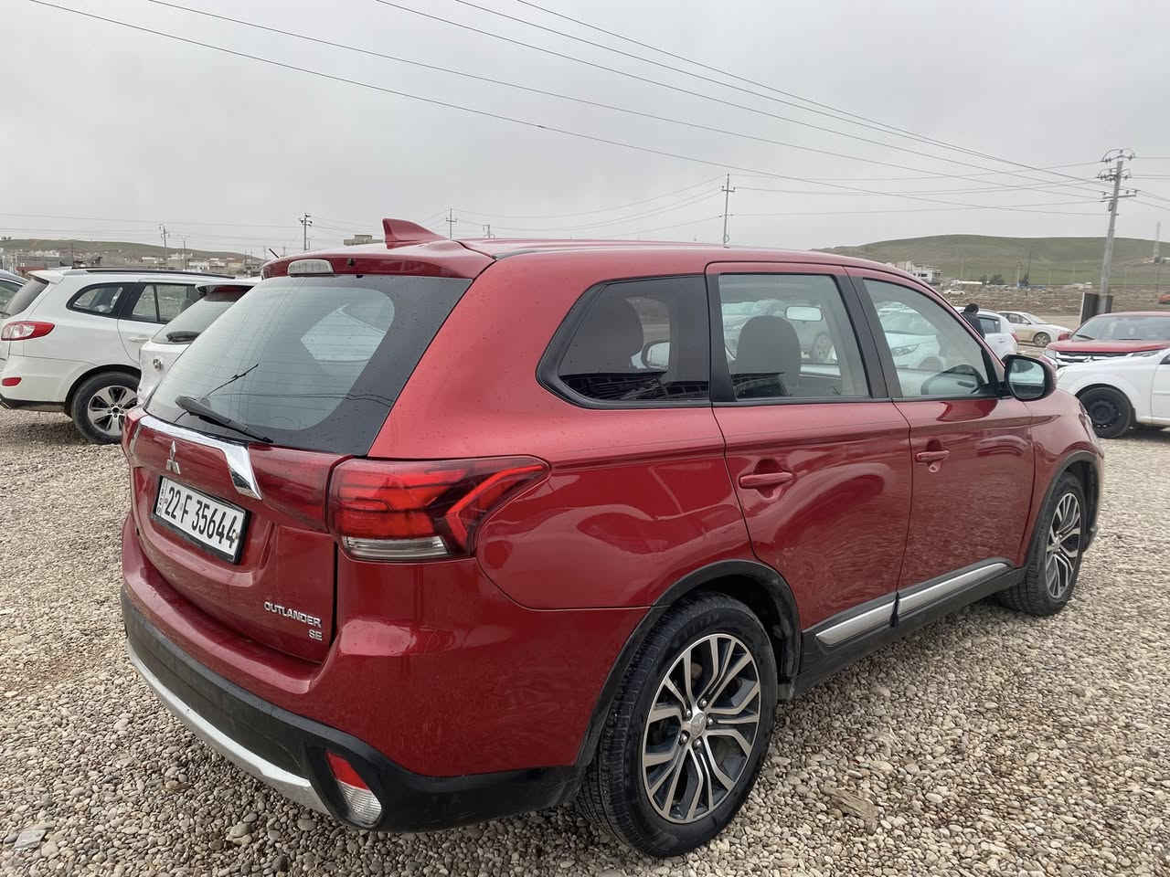 ميتسوبوشي أوتلاندر ٢٠١٧

المواصفات Se: ٧ راكب/بصمة تشغيل/بصمة أبواب/
ويل كروم/ كشن هيرت/اشاير بالمرايه/ شاشه و كامره/
تحكمات ستيرن / حساسات / لايتات و بكلايتات ليد/
 لايتات زينون/ نضام ايكو/ …. بعد بي هوايه مواصفات.

محرك ٢٤ دوش و مامفتوح….محرك و كيرها بشرط 
طخم طايرات و حداديه جديده 
رقم اربيل دولي/ التحويل ثاني يوم…
السياره ماشيه ١٣٧ الف 
السياره حلوه مثل لي الصوره بدون شخوط.
تبريدها ثلج و تدفئة شغاله 
العنوان: دهوك: قصاء بردرش 
عليه ٣ ورقه و نص غرامه تنكص من السعر 
سعرها ١٣٥ ورقه أو بي مجال 

*********** 📞☎️ بي واتساب  ***********
