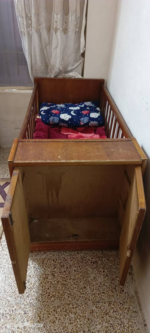 سرير مال اطفال السعر 35الف
للتواصل ***********
***********
