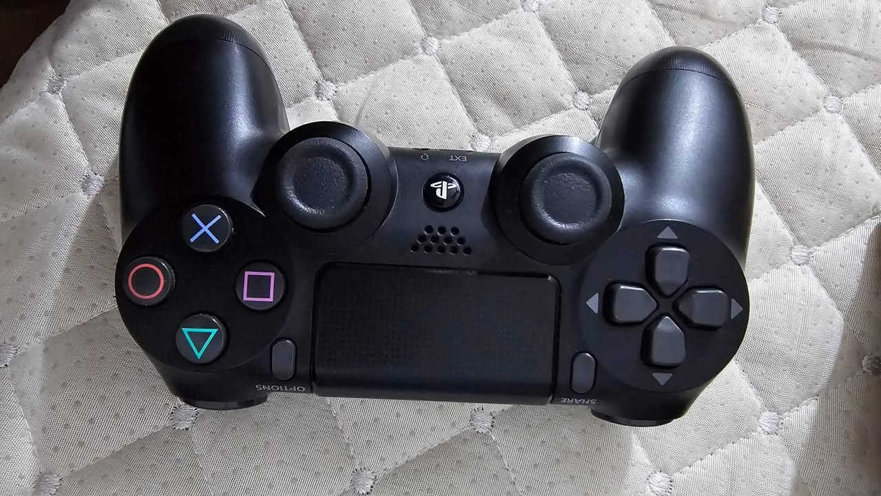 للبيع PS4 Slim 1TB نظيف جدًا ✨
- استخدام خفيف ومحافظ عليه
- نسخة 1 تيرا
- الجهاز بحالة ممتازة بدون مشاكل 
- ويا الجويستك الأصلي 🎮
- كامل الملحقات والكارتون الأصلي
- شغال 100% وما مفتوح للصيانة
-مشتري من محل فاضل سوني جديد وجنت تاركه بسبب الدراسه و محد مستخدمه غيري يعني اخو الجديد تجي تجرّبه يمي اي مشكله أو صوت بلجهاز ماكو+حرارته مستقره علا اي لعبه
مناسب للألعاب الأونلاين والأوفلاين، والجهاز جاهز للفحص والتجربة 

السعر:  350 ألف قابل للتفاوض بالمعقول  
الموقع: الناصرية الإسكان الصناعي

للاستفسار مراسلة الإنستقرام  re_ivr  📩 (***********)
