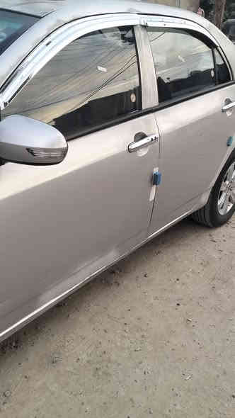 السلام عليكم بي واي دي موديل 13 g3 كير عادي
كير مكفول مكينه قبل شهر مبدله جديده عينه وبوربن وصينيه جدد كهربائيات ما ناقصها اي شي  سياره بدون صبغ
شاشه بصمه تشغيل عن بعد نقصها بس بور سياره جاهزه شغل وطلع لشغل جيب وياك فيتر وتعال مكانها بغداد باسمي تحويل ثاني يوم 
الاستفسار ***********
