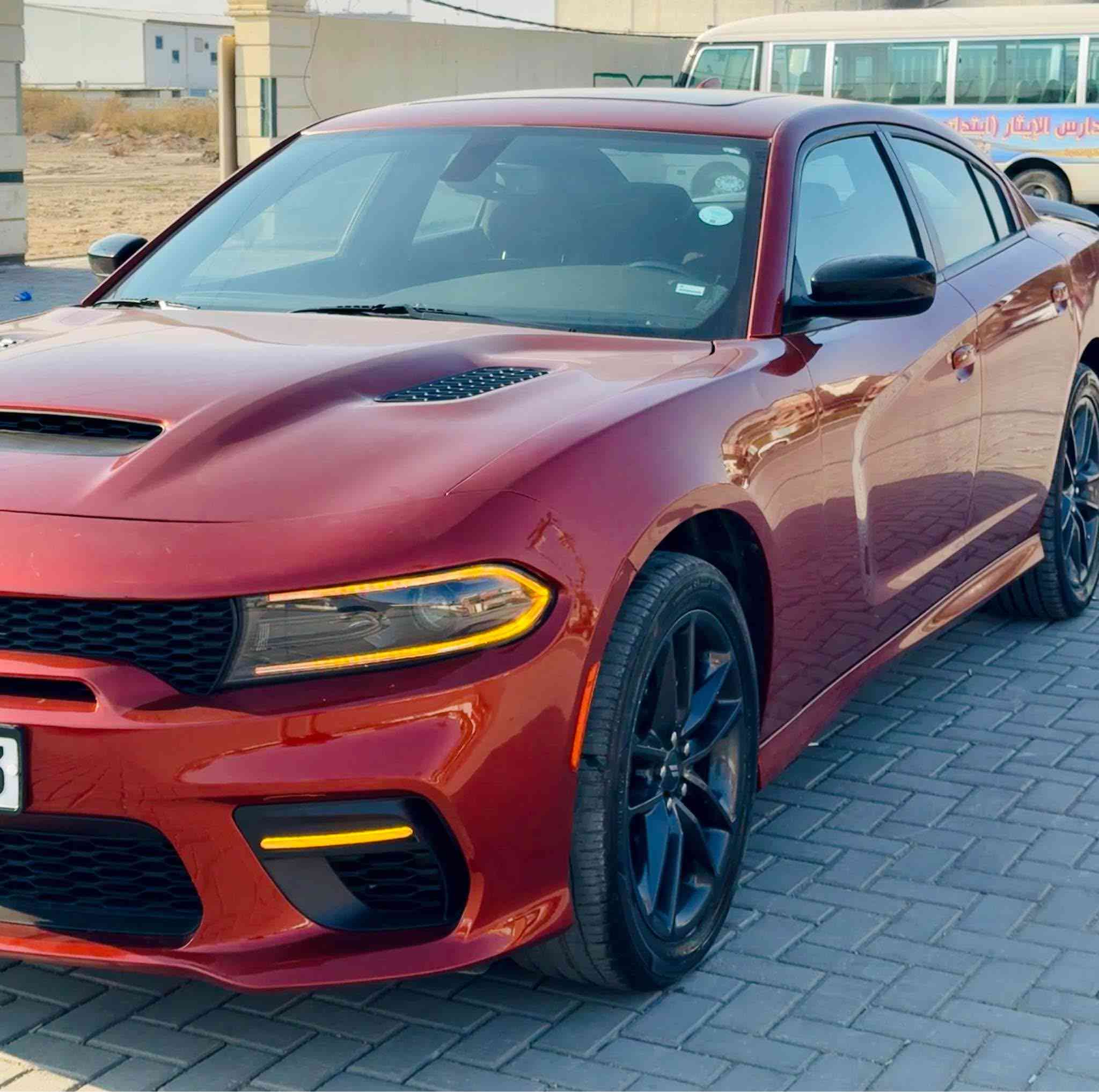 السلام عليكم
دودج جارجر 2022 GT لون مشمشي 
السيارة فور ويل بوضع السبورت وبالوضع العادي تو ويل
فول مواصفات 
فتحة ، سوبر تراك باك super track pak , شاشة جبيرة
برفورمنس بيج ، كشنات حضن ، تدفئة كشنات وستيرن ، ويل عشرين بلادي تايرات تو سايز ، وبعد بيها هواي مواصفات
 ماشية ٥٦ الف قابلة للزيادة
ضررها فقط سرقة المحرك وراس البنيد بيه بارد 
شادلها بنيد ابو ٣ فتحات بس البنيد الاصلي موجود 
الايرباكات سليمة 
بدون اي نقص صدر وتايرات جدد
مكانها بغداد العامرية
سعر ٢٣٤ مجال بسيط
*********** واتساب بغداد, العراق
