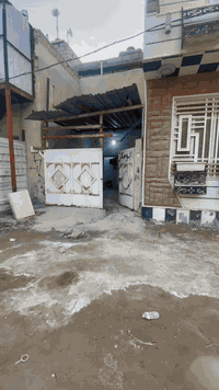 دار للبيع مساحه ٤٠ متر 
طابق ونص بناء بلوك صب كونكريت مسلح 
كلشي موضح بالفيديو 
***********
