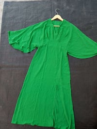 أي قطعه • مقاسات • توصيل