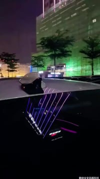 زعنفة سيارة • طاقة شمسية • إضاءة LED