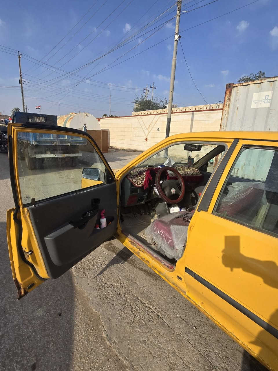 السلام عليكم 
سايبة ٢٠١١
محرك جديد
كير على الشرط 
كهربائيات جاهزه على اخر حبايه
التبريد شغال 
السياره جاهزة كبل للشارع
السنويه لل٢٠٢٧ شهر ١٢ 
السعر ١٩ ورقه وبيه مجال
الرقم ***********
