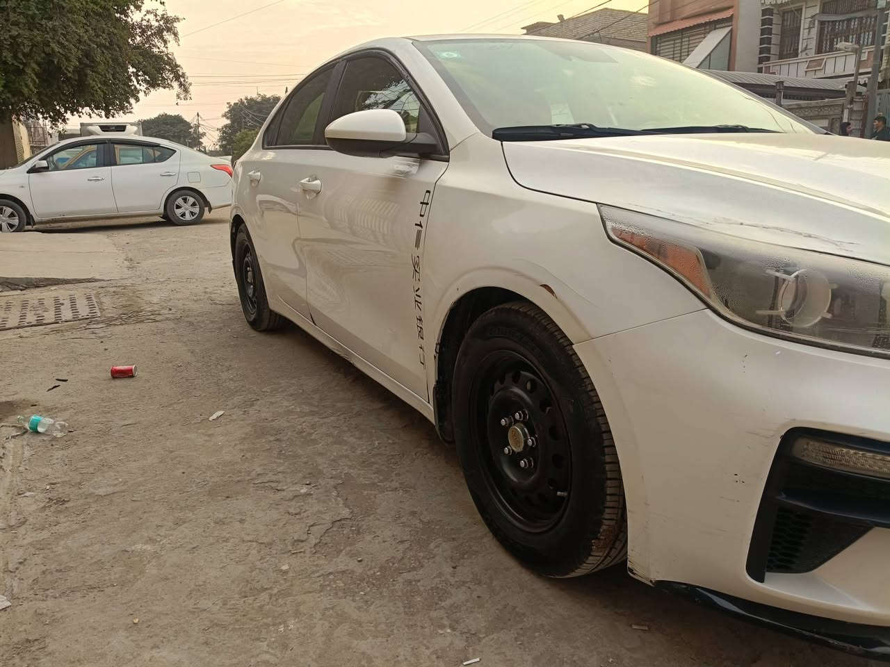 🚗 للبيع – كيا فورتي 2019 
محرك 2.0 بنزين | 4 سلندر

 أوتوماتيك(CVT)

📍 الممشى: 128 ألف ميل

🎨 اللون: أبيض

💺 المقاعد: قماش – 5 ركاب

🛠️ بيها قطعتين/ 

جاملغ حادثة الاصلي وبالعراق قبق جنطة 

📄 لوحة بغداد / خصوصي

💰 $133

📞 الاتصال/واتساب: ***********   

السيارة نظيفة وجاهزة للفحص 👍
