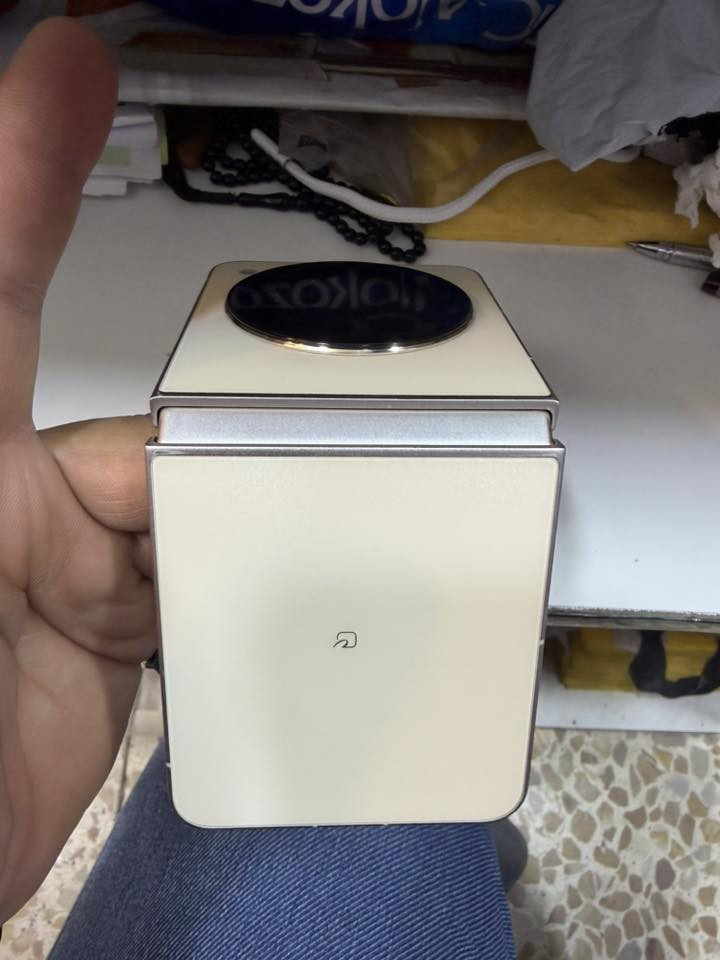 السلام عليكم جهاز ZTL قلاب الذكره مالته ١٢٨ الجهاز فول نضافه كلش جديد فول نضافه اي خلل ما بيه البيع فقط مكان بغداد السعر ٣٢٥ بيه مجال بسيط ***********
