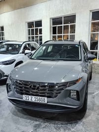 توسان ٢٠٢٤ لون اسمنتي - سلايد توسان ٢٠٢٤ لون اسمنتي - سلايد امريكي بدو...