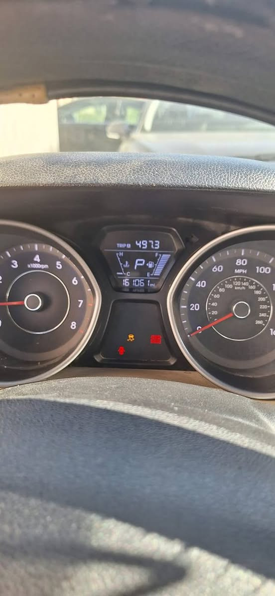 النترا 2016
سياره حادثها جاملغ وبنيد
مابيها داخل بيها ملحضات
مكينة جديده مبدله لا تنقيص لا تبخير
مكانها بغداد
العسر 105 بيها مجال
***********
