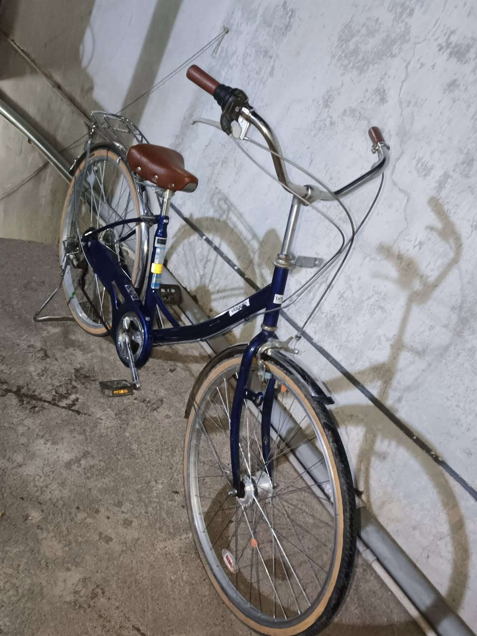 بايسكل للبيع
بسعر ، 100 وبي مجال 
ونوعه ياباني ، وحجم 26
مكاني موصل || سوق نبي دوره الحمام 
الرقم :***********
