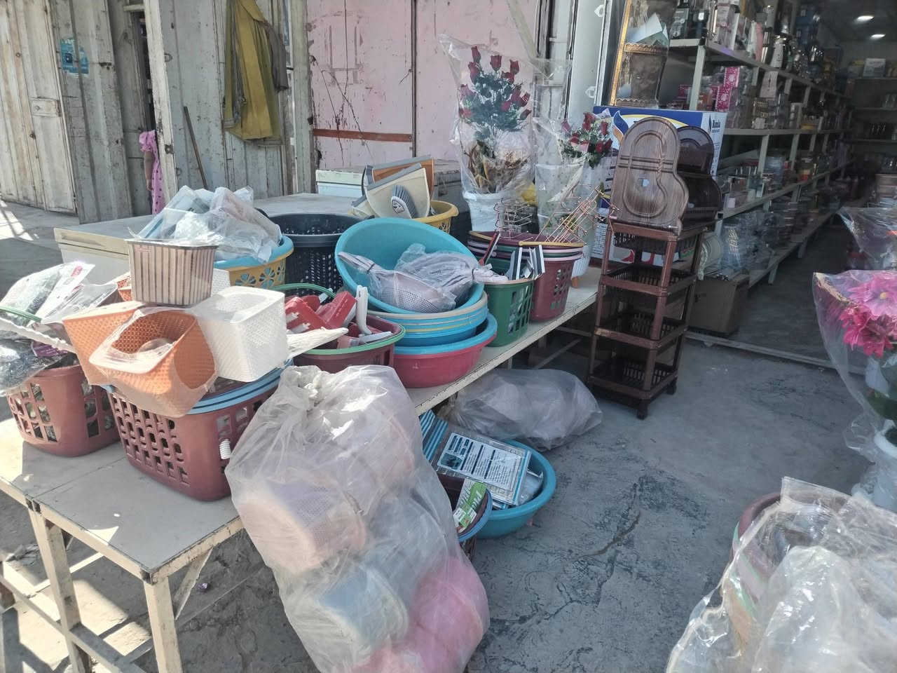 السلام عليكم بضاعة جديدة كلشي تريدو متوفر
في سوق ال٤٠٠٠ قرب اسواق حازم العبودي مقابيل علوة الذهيباوي للتواصل خاص او واتساب ***********
يوجد خدمة
