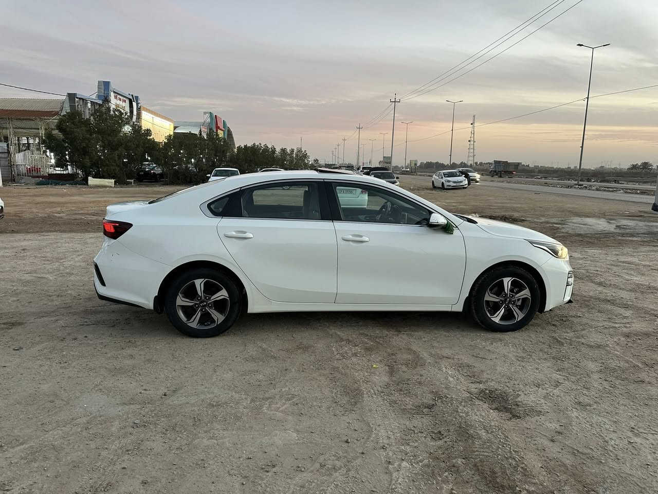 سيراتو خليجي مديل 2021
مكفوله كفاله عامه
ماشيه 100
فول مواصفات
⭕️تحكم
⭕️مري شفط
⭕️ويلكب
⭕️فتحه 
⭕️تبريد قطعتين
⭕️مكينه1600
⭕️بلاجگتور
⭕️حساس خلفي
⭕️رقم بغداد تحويل
 مباشر
⭕️السعر165وبي مجال
⭕️مكينه كير حدادية تبريد شرط
مكان السياره المثنى (الرميثه)
الاستفسار
***********
