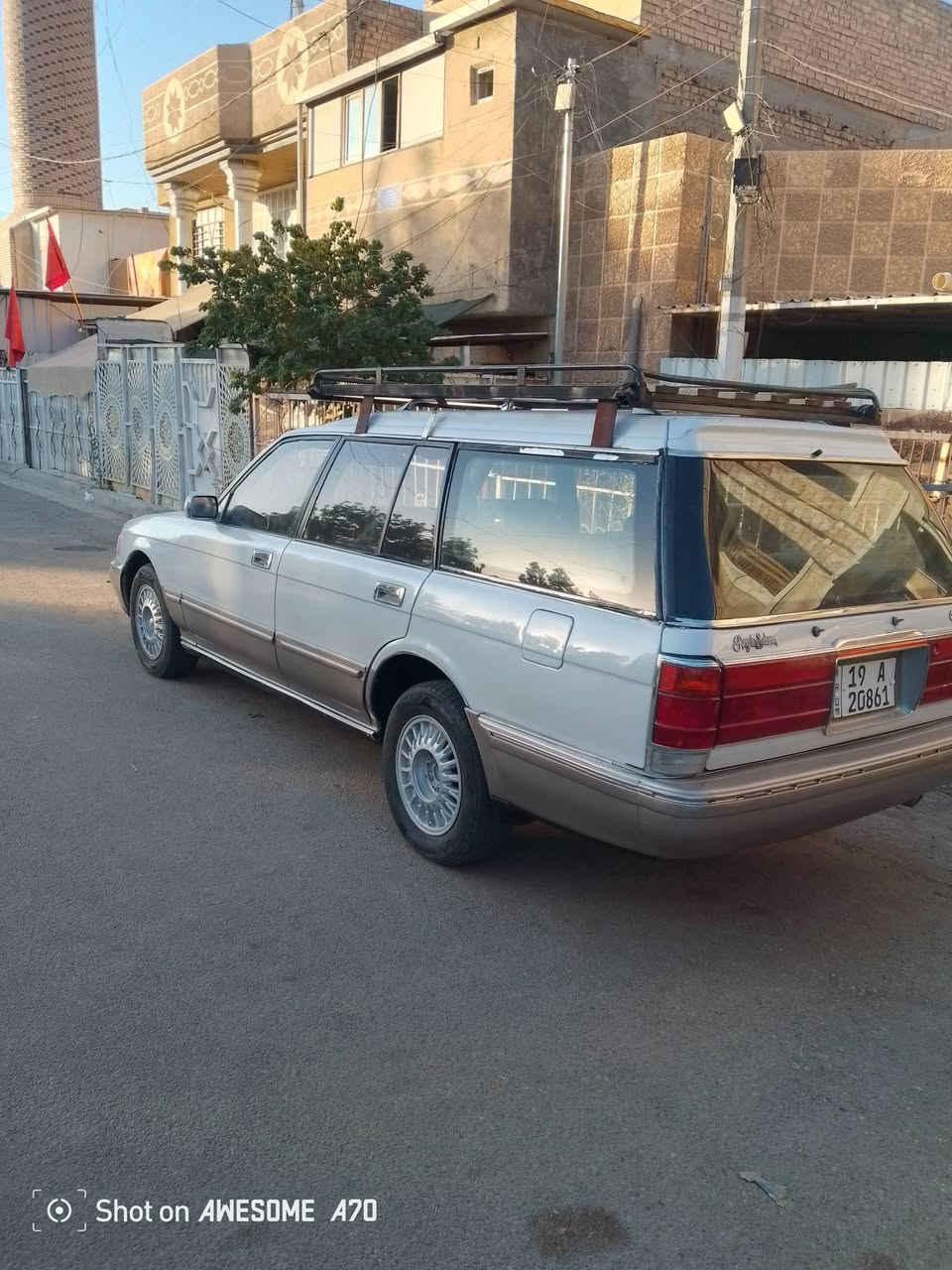 السلام عليكم ارنب ستيشن موديدل1996السياره صبغ حزام هزه  جديده السنويه 2031 تخالص  حداديه جيده  وتبريد شغال بل مشي ثلج ومن توكف مو بارد للعلم سعر 60 وبيها مجال حك الجي المكان بغداد الحريه رقم الهاتف ***********
