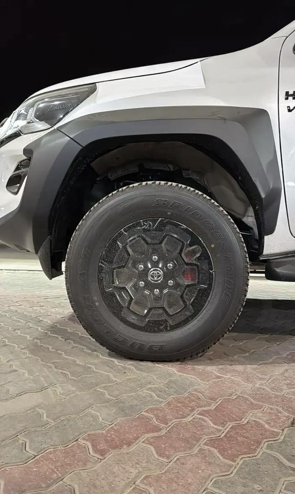 للبيع فقط وليس مراوس 
السلام عليكم ادوات كلك مكفول من الكص سرقه 

هايلكس GR  2025 اس فول موصفات 

مكفول من سرقه صبغ كص

تفاصيل وتساب موجودين

***********
