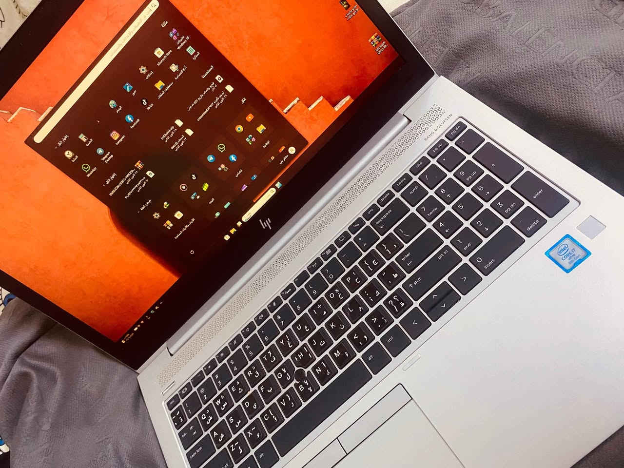 � لابتوب HP EliteBook للبيع (استعمال شخصي)

عندي لابتوب خاص بي للبيع بحالة نظيفة جداً واستعمال خفيف، مناسب للدراسة والعمل والتصفح.

✨ المواصفات:
• نوع الجهاز: HP EliteBook
• رام (RAM) جيدة تشغل البرامج بسلاسة
• يدعم SIM كارت للإنترنت المباشر
• بصمة إصبع لفتح الجهاز بسرعة وأمان
• Wi-Fi سريع واتصال قوي بالإنترنت
• شاشة واضحة وألوان جميلة ومريحة للعين
• أداء سريع بالتشغيل وفتح البرامج
• بطارية جيدة تدوم فترة زينة
• منافذ متعددة: USB – HDMI – مدخل سماعات – مدخل شبكة
• كيبورد عربي + إنكليزي
سعر500وبيه مجال
ذاكره512
الرام32

📌 الجهاز نظيف وما بي أي مشاكل.
📩 اللي مهتم يراسلني خاص كربلاء, العراق


**إذا كنت صاحب هذا الإعلان وتريد حذفه لأي سبب، رجاءا أرسل رسالة إلى الدعم الفني**