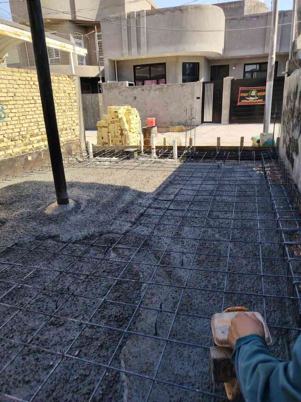 سلام عليكم قطه البيع مساحة 168واجيه ٦ متر ونزل ٢٨.٥ قطه كلش حلوه وقريبه على شارع موقع حله شارع حي زهراء سعر البيع 70وبيه مجال شي قليل والاستفسار على هذا الرقم ***********
