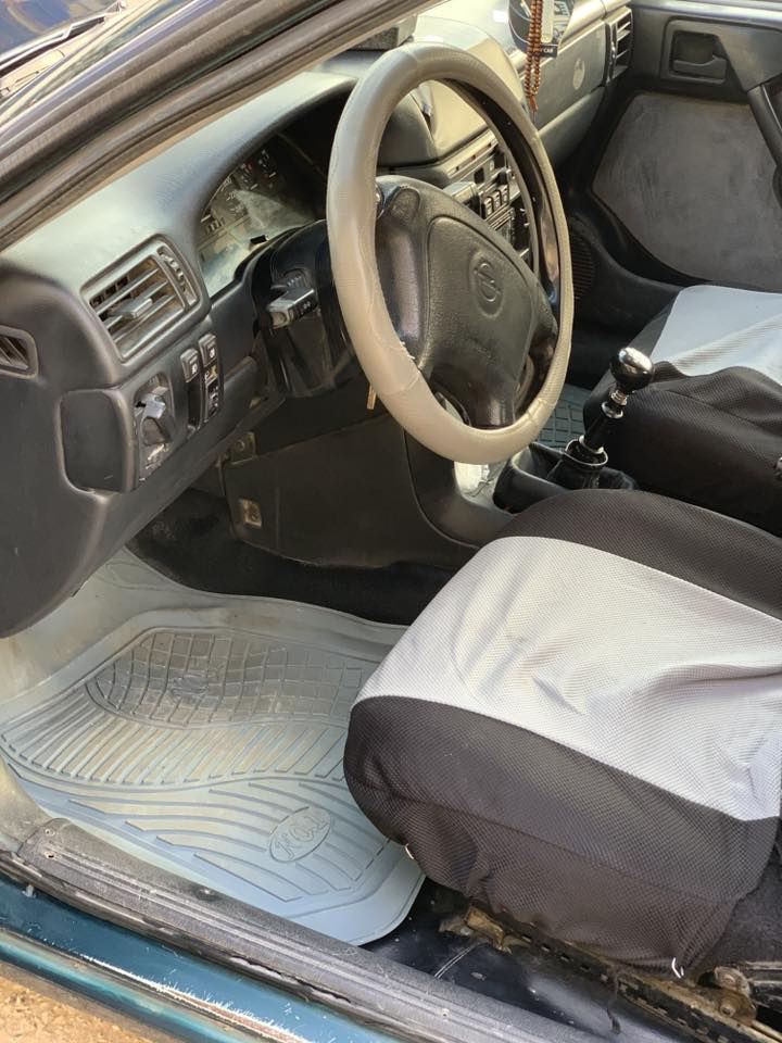 سلام عليكم
اوبل فكترا موديل ١٩٩٥ 
رقم سليمانيه 
سنويه جديده لحد ٢٠٣٠ 
صبغ عام لجماليه فقط 
كير ومحرك بشرط 
داخله نضيف كلش 
تدفئه وتبريد بس التبريد بي نقص 
كابون بانزين بيهه 
السعر ٤٥ وبيهه مجال شويه 
ديالى ناحيه جباره 
محرك ٢٠٠٠


**إذا كنت صاحب هذا الإعلان وتريد حذفه لأي سبب، رجاءا أرسل رسالة إلى الدعم الفني**