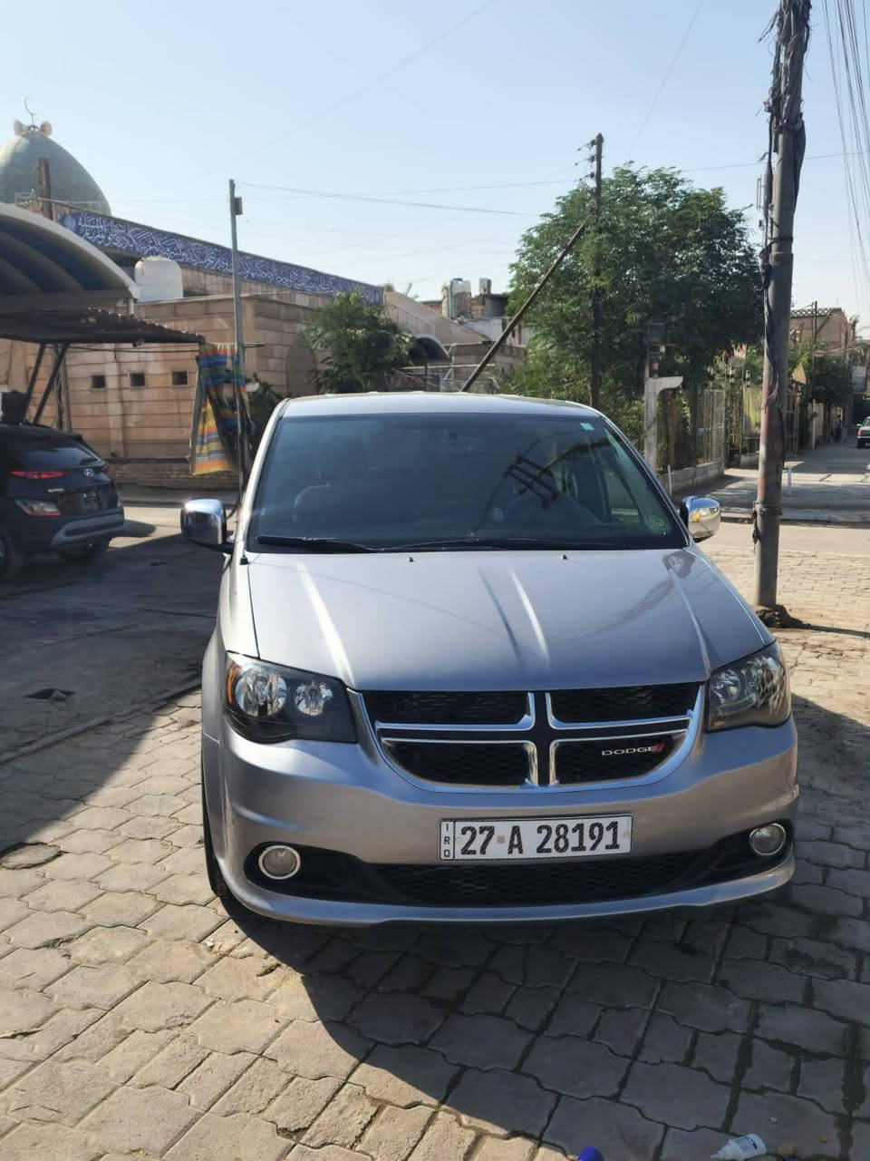 دوج كرفان موديل ٢٠١٧ جاهزه مكينة  كير حدادية تبريد تتفى طخم تاير جديد جام ٦كهرباء رقم نكليزي جديد بسمي ماشيه ٨٧ ألف حادثة جاملاغ امامي وقبق الجنطة بدون دواخل بدون ايرباك سعر ١٧٠ وستفسار هذ رقم راعيه ***********
