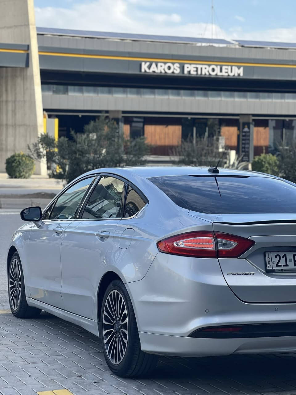 فۆرد فیوژن     2016 se
٣شاشەیە 
شاشە گەورەیە 
ویل تیتانیۆم
سەیارەکە 62000mil ڕۆشتوە 
پاش و پێشی کەپسە سەیارەکە 
ئێرباگ هیچی نەتەقیوە 
سەنەوی تازەیە تاکو2029 
ژ.م/***********
