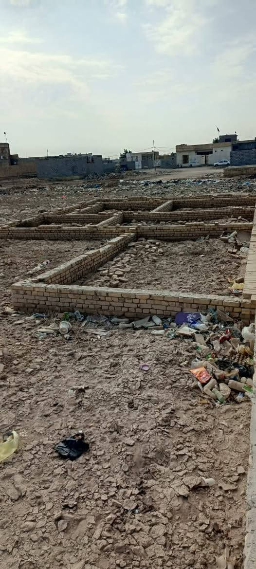 قطعتين للبيع، كل وحدة 250 متر
المكان بـ السبل – منطقة هادئة، نظيفة، وبيها جيران طيبين.
الخدمات كلها واصلة وجاهزة:
ماي حكومي
مجاري رسمية
كهرباء شغالة
البيع مباشر من المالك بدون دلال.
وسعر القطعة 14 مليون وبي مجال للجاد فقط.
للاستفسار أو المعاينة:
***********
