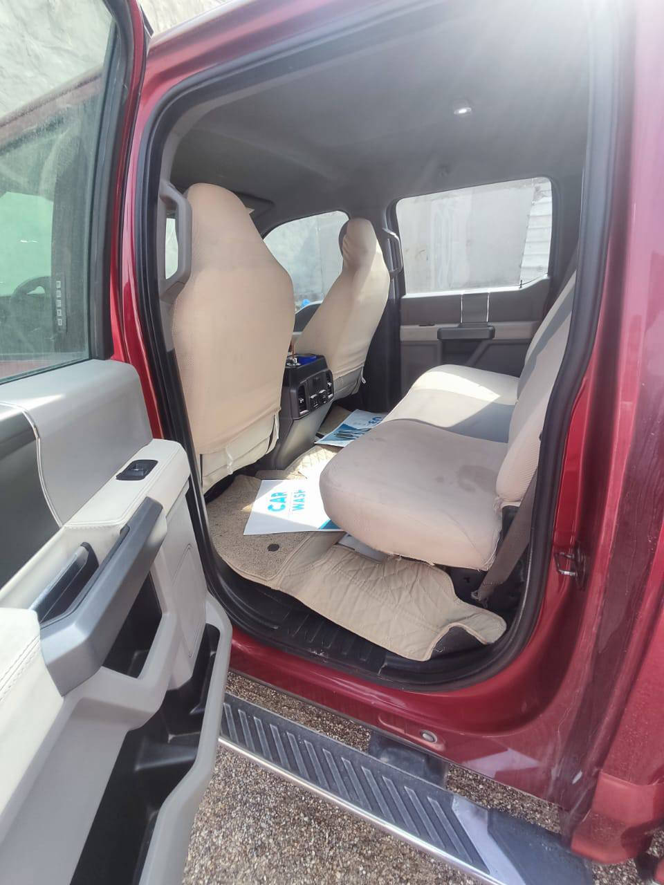 السلام عليكم
فورد f150
2700 توين تيربو 
وارد امريكي بيها صبغ چاملق ايسر وبنيد 
جاهزه برغي نقص ماكو حدادة كير ومحرك وتخم تاير تدفئة تبريد 
رقم بصرة الماني مداور ثاني يوم 
السعر 195 بيع مستعجل 
***********
