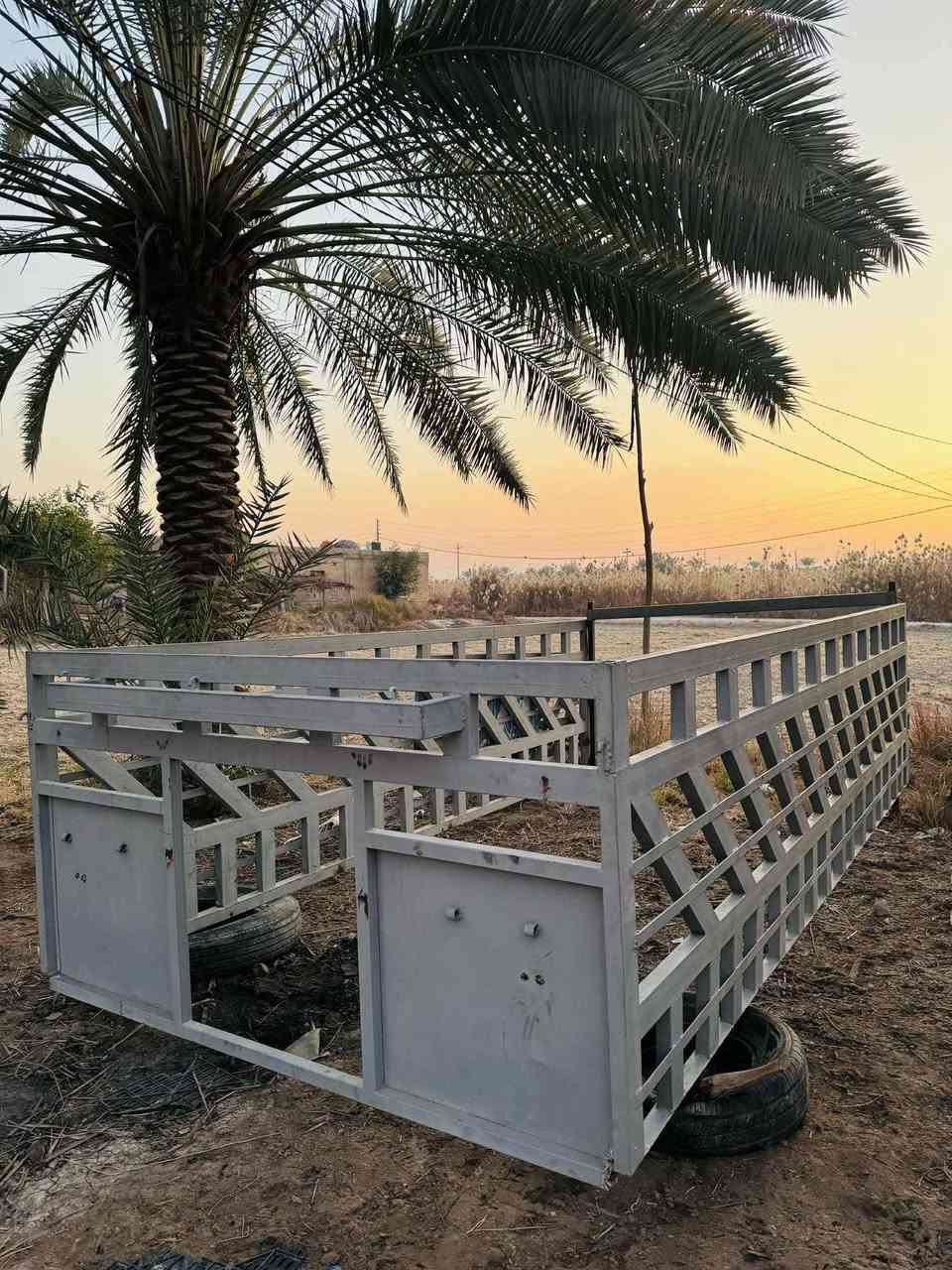 سلام عليكم محجر كنتر 4.5 نضيف بدون خياس  ارتفاع 110
***********
