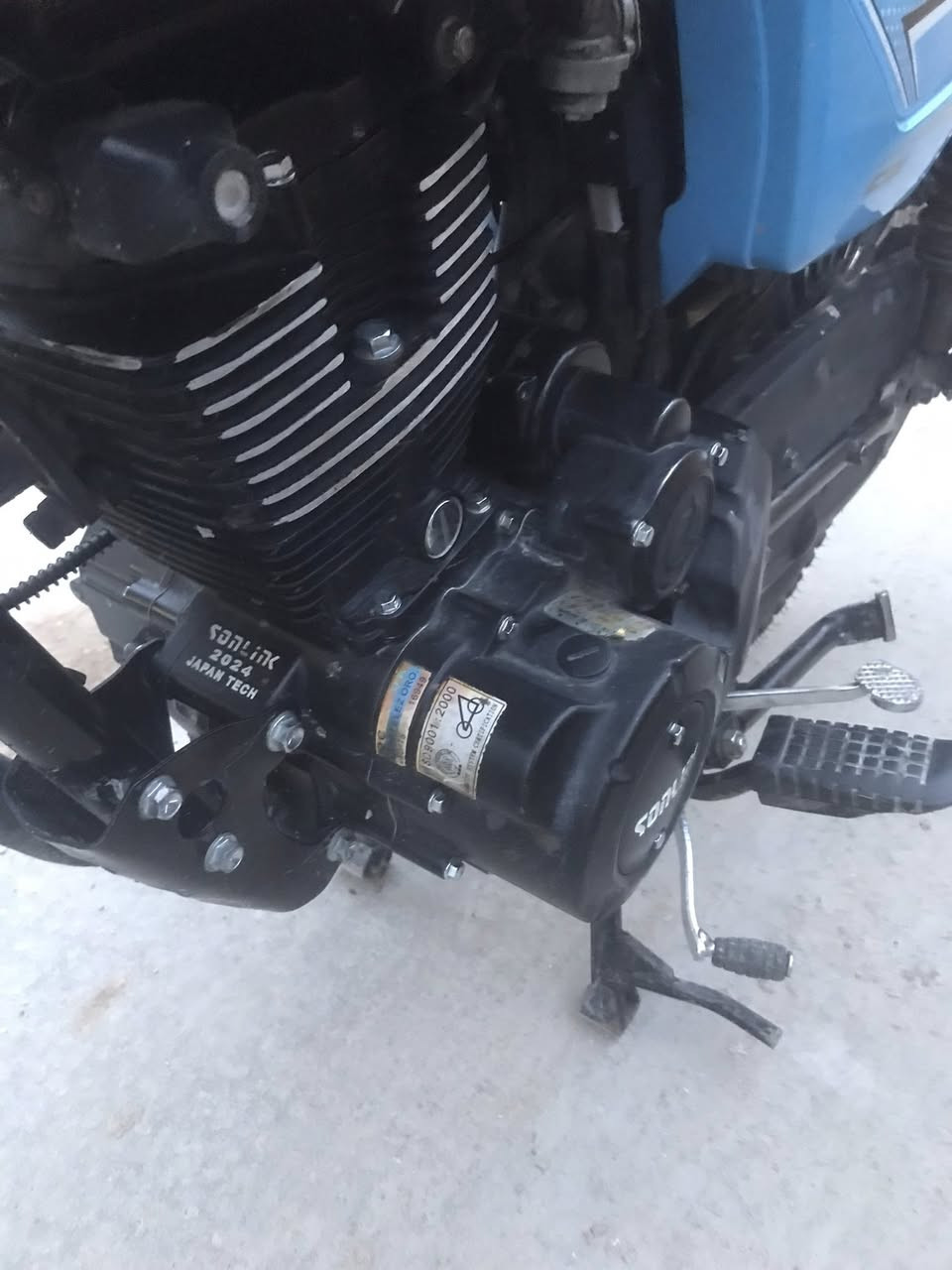 السلام عليكم دراجه للبيع موديل 2024 نضيفه كلش بس الشاشه شكل باقي له شغال وخير من الله السعر ٦٥٠ وبيه مجال مكاني مدينت الصدر الدخل ***********
