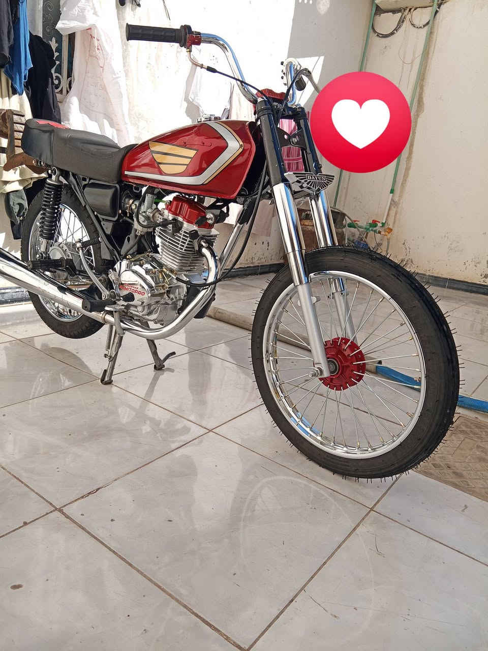 سلام عليكم دراجه لبيع كلك كلك كلك كلهه 26صالهه 10تيام من معمرهه دراجه خير من الله احله من الصور اي نقص مابيهه وايرات مال لايت كامله حته باتري موجود عوزهه بس شدلهه لايت مكانك ناصريه مركز سجن الصلاحي بس لشراي مو شراي لا يراسل ولا خابر ***********سعر خاص لو تخابر وتحياتي لجميع
