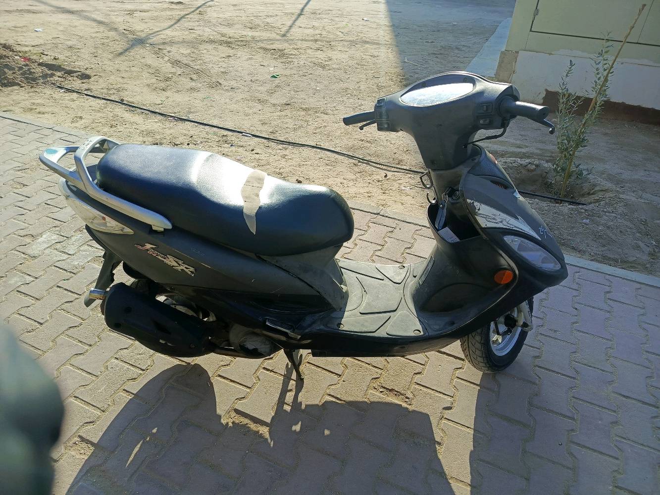 السلام عليكم دراجه كامكو G4مال حاويه قبل خمس ايام من اخضته بيه كلمات رياضي بلادي وصلنصه رياضي بلادي العنوان نجف الاشرف حي السلام ليريد يتواصل على الرقم ***********
