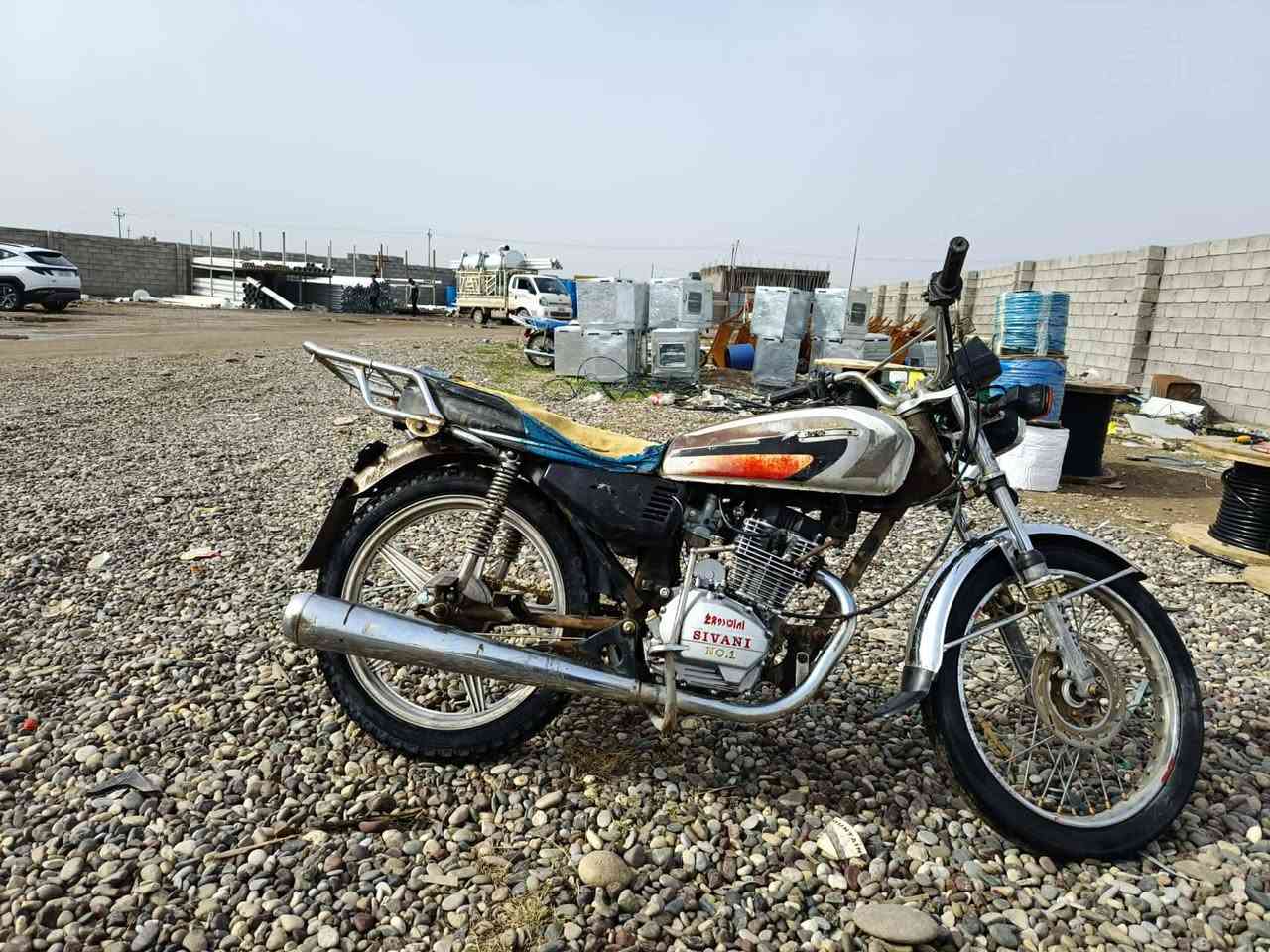 سلام عليكم ماطور سيفان موديل 18 كهربيات كلها شقاله محرك شلعه او معدل شرط.
هذه رقمي ***********
