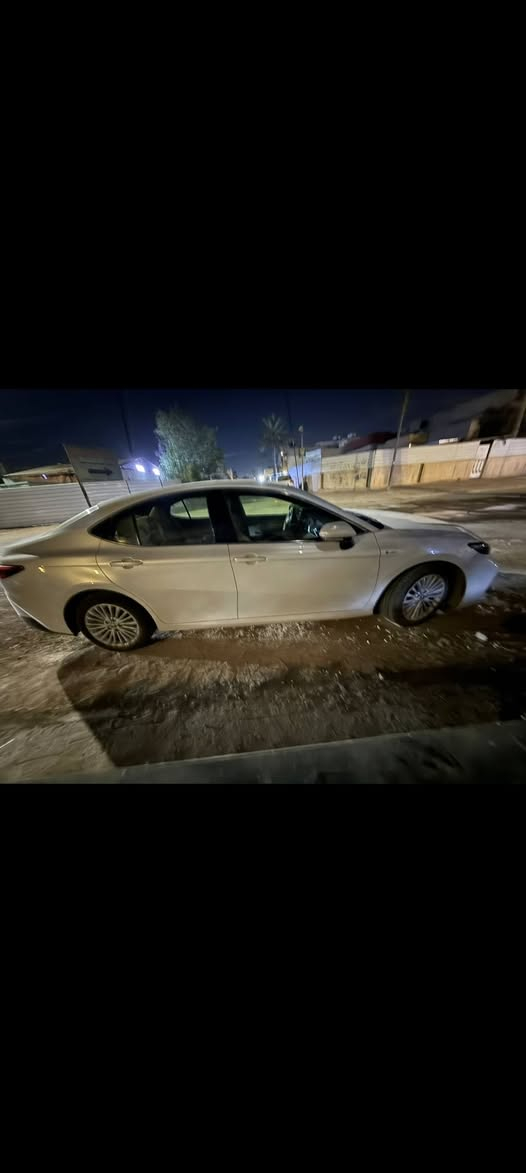 سلام عليكم كامري 25 عبد اللطيف جميل ياباني فول مواصفات فتحة برده مقترض وكفيل ماشيه 16الف ***********
